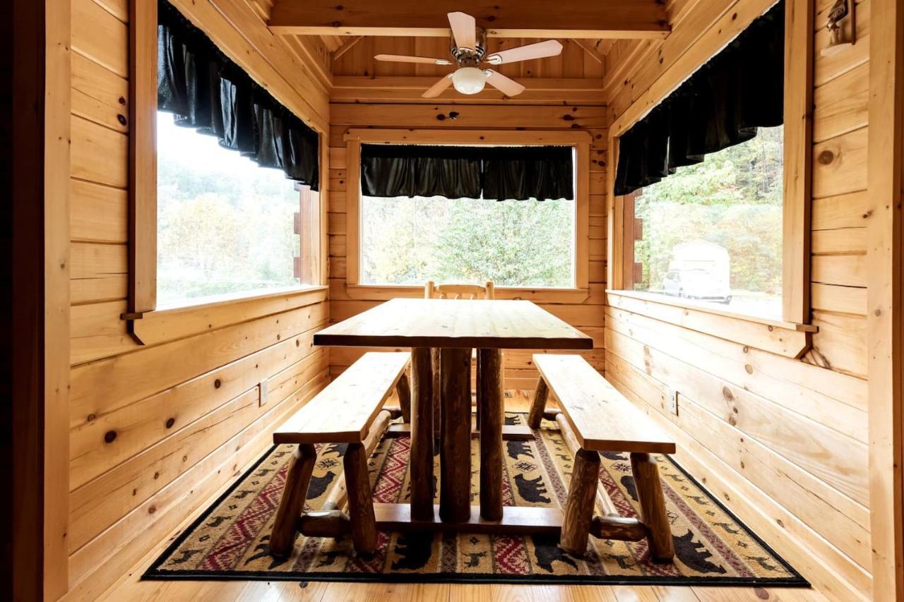 세비어빌 Smoky Mtn Hideaway - Cabin W/ Hot Tub & Pool Table 빌라 외부 사진
