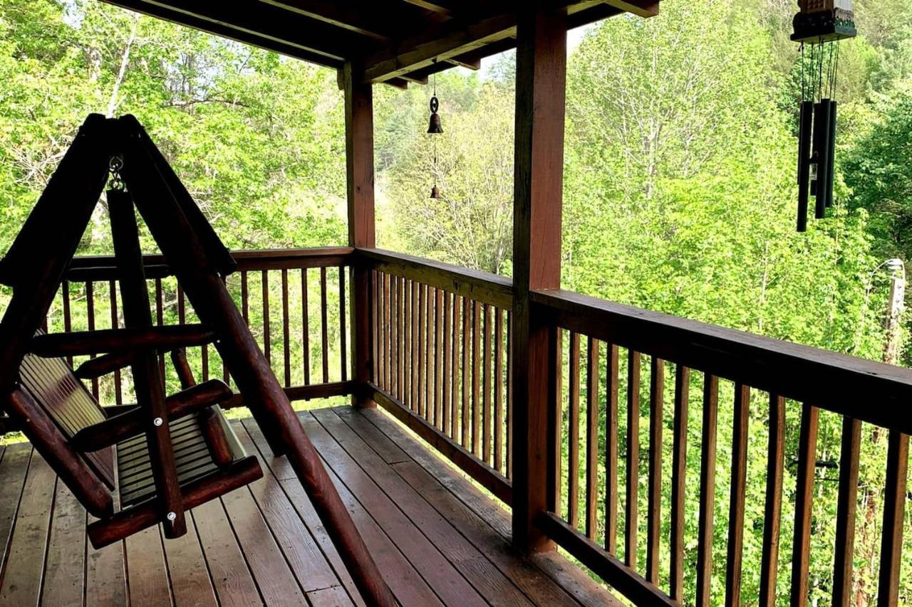 세비어빌 Smoky Mtn Hideaway - Cabin W/ Hot Tub & Pool Table 빌라 외부 사진